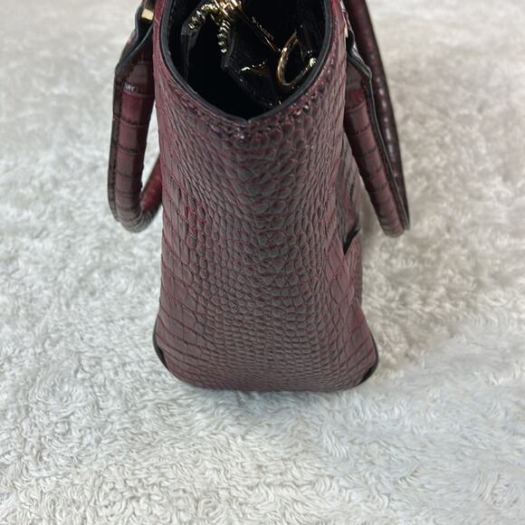 Stauer oxblood faux leather croc embossed alligator shoulder bag - Picture 8 of 11